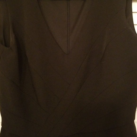 White House Black Market little black dress size 0 - Picture 2 of 4